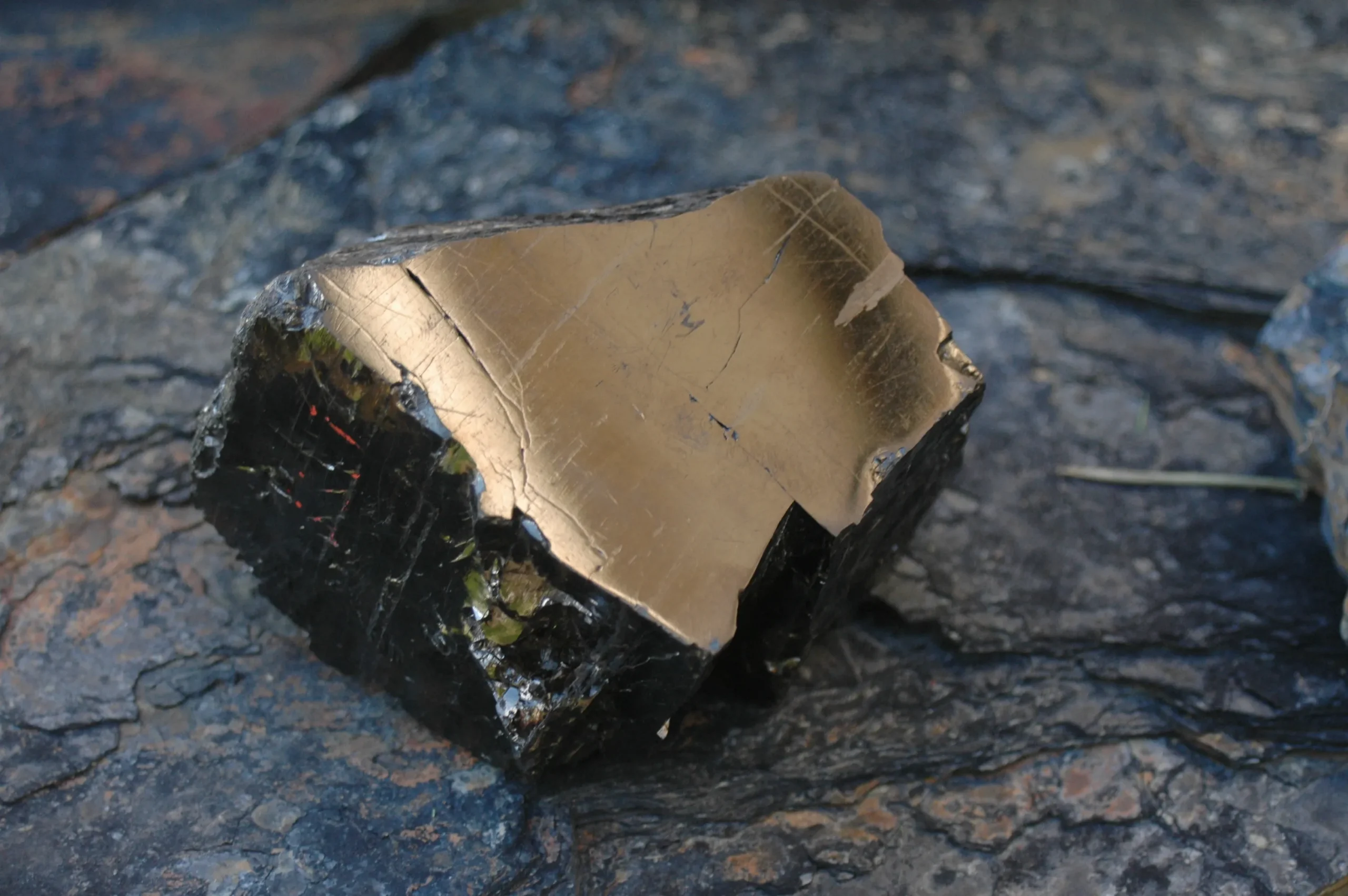 تفاوت آنتراسیت و آنتراسیت کلسینه چیست؟