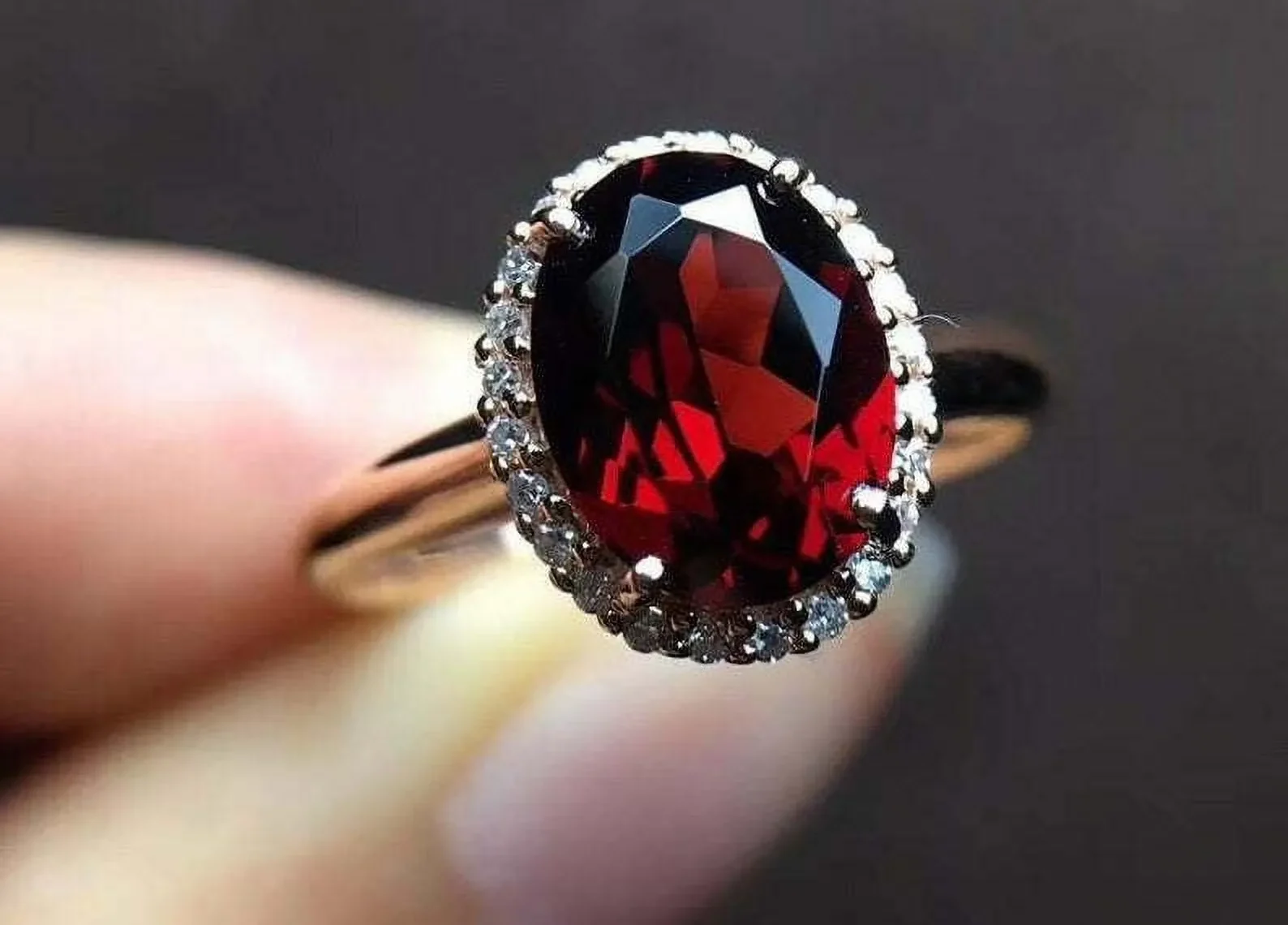 کاربردهای گارنت در جواهرسازی